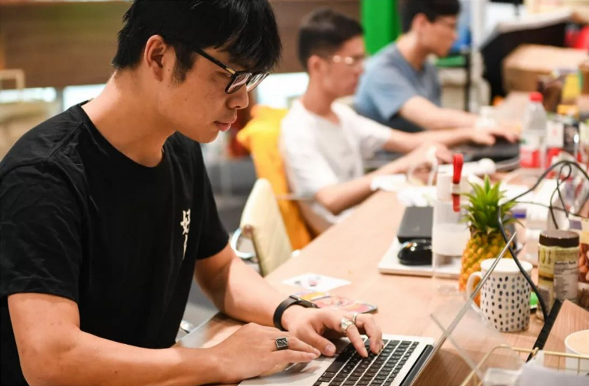 应届大学生如何把个人简历写好,刚毕业的大学生如何写简历