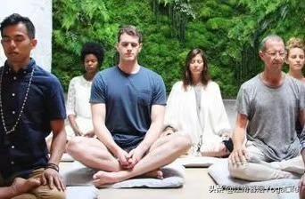 男人练瑜伽认真起来,瑜伽男性的魅力