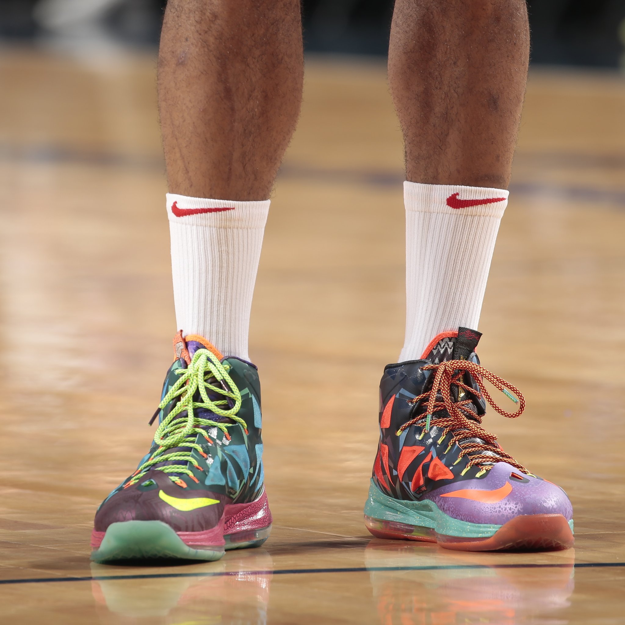 韦德的最新战靴,盘点nba上脚球鞋欧文