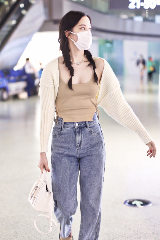 欧阳娜娜的清爽穿搭,欧阳娜娜夏日穿搭美图