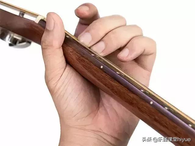 四个最基础的和弦教你,电子琴左手和弦入门简单易懂曲谱