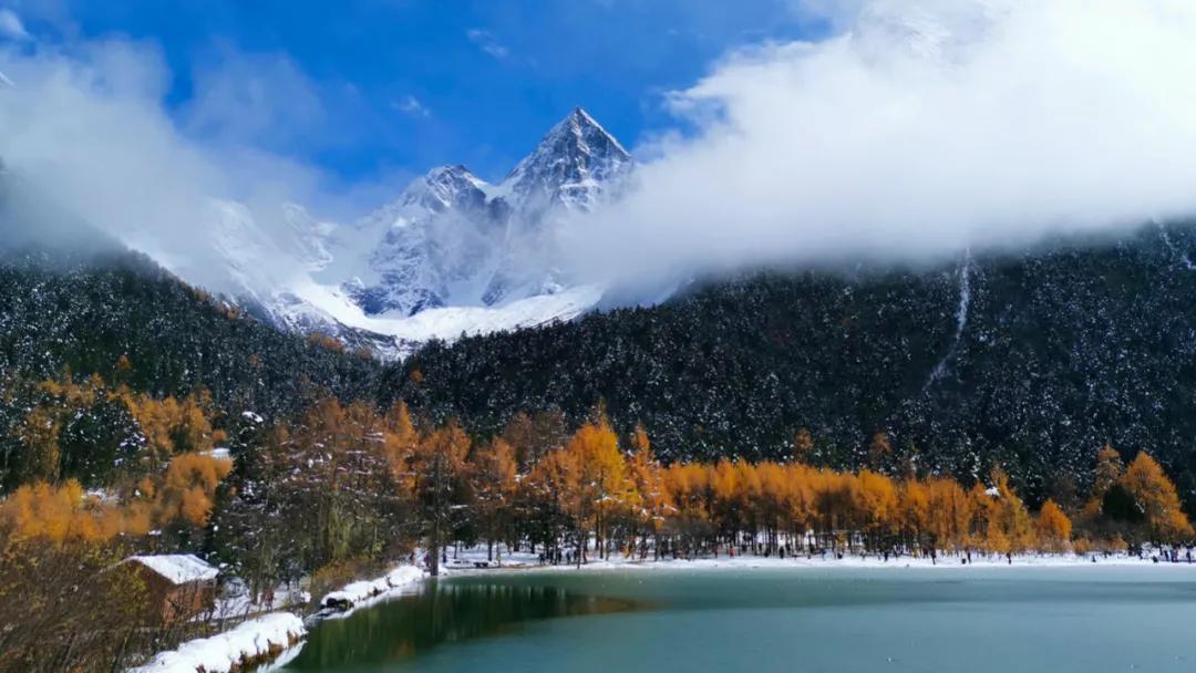 9月国内最美的10个最佳旅行地推荐,金秋十月寻找最美旅行地