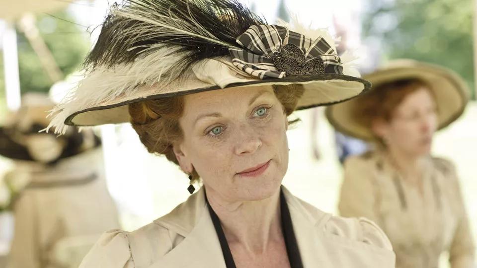 专访|“头大戴不下”怎么办？帽匠设计师Coco跟你聊帽子的学问