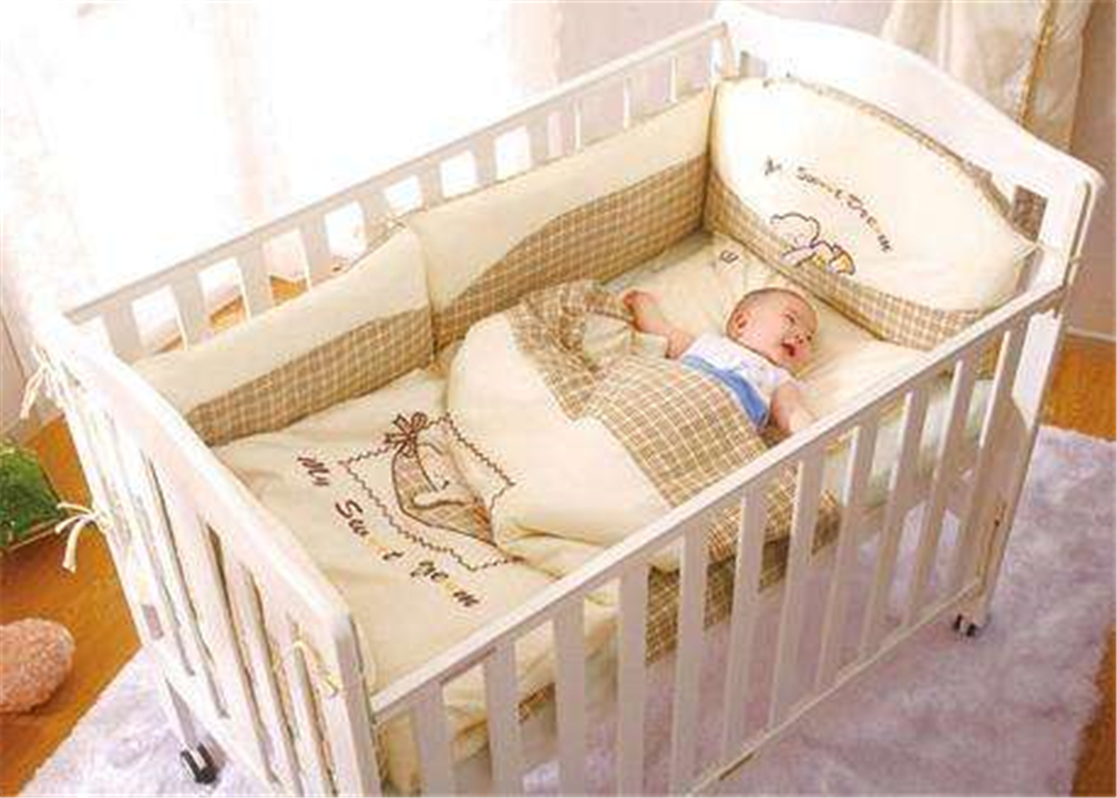 给宝宝趴着睡好不好,宝宝喜欢趴着睡要帮孩子调整吗