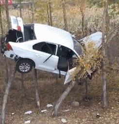 哪种颜色的裤子穿多了会反光,反光裤子在什么情况下反光