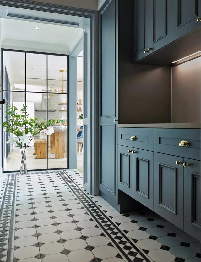 主卧大浴缸衣帽间,独立式浴缸衣帽间