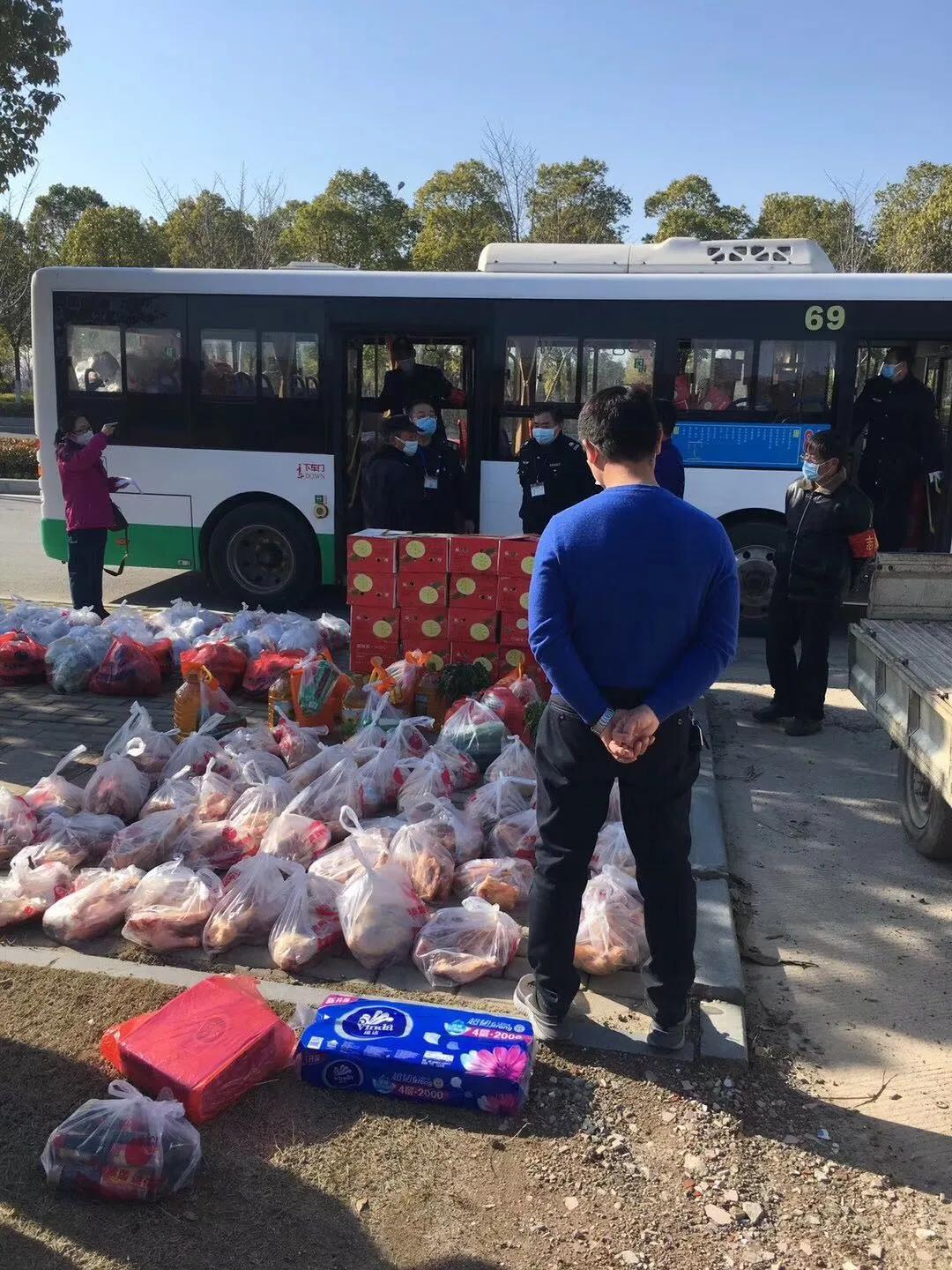 【战疫行动】黄州人,你下单代购的蔬果都是从哪里、怎么来的?——保供“战场”系列报道(四)