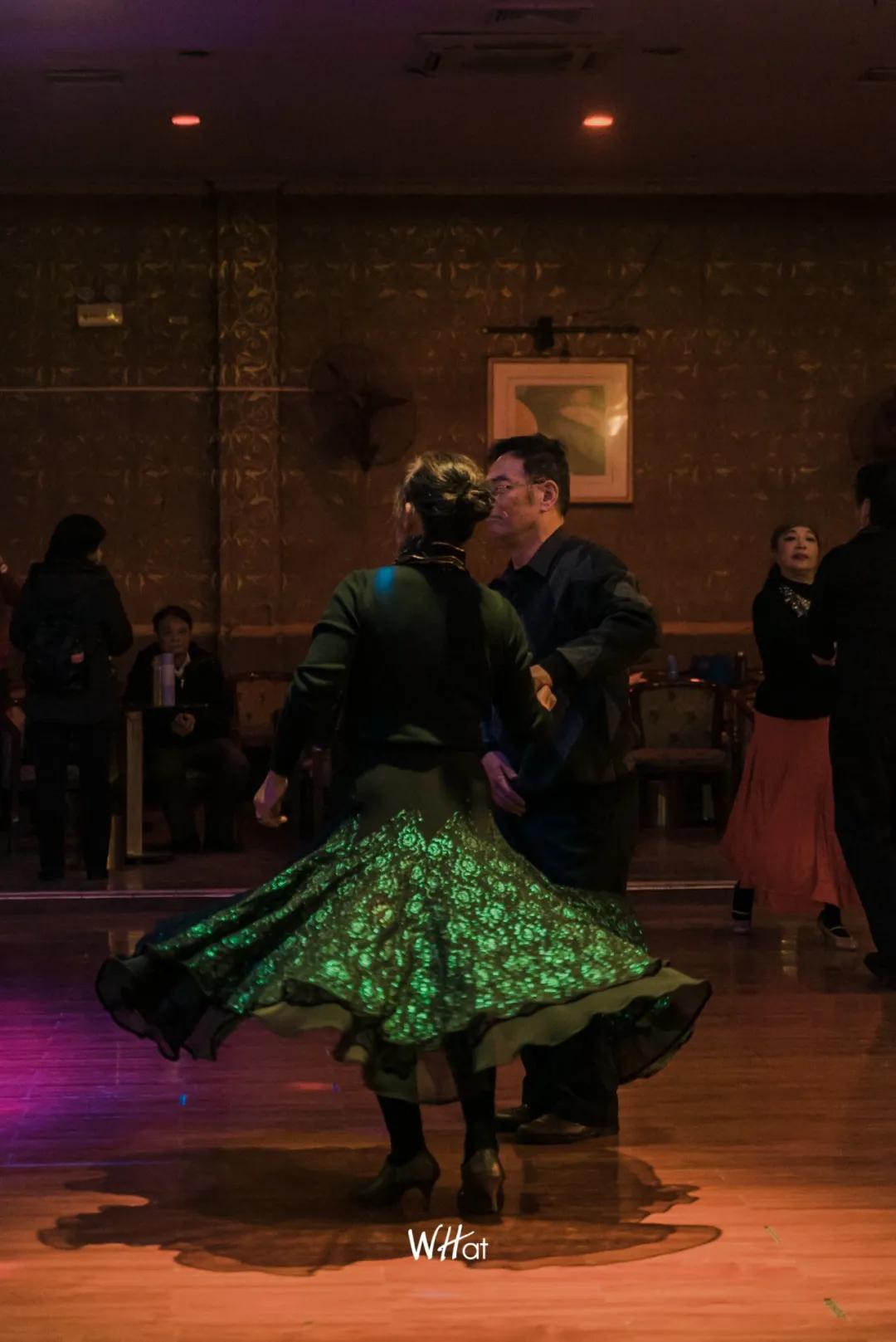 95鍚庡濡硅姳瑙嗛,95鍚庡濡硅姳杩斾埂