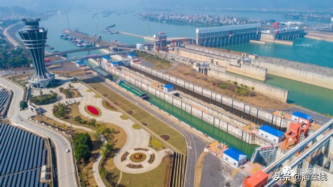 西江船舶暴增,西江长洲枢纽船闸