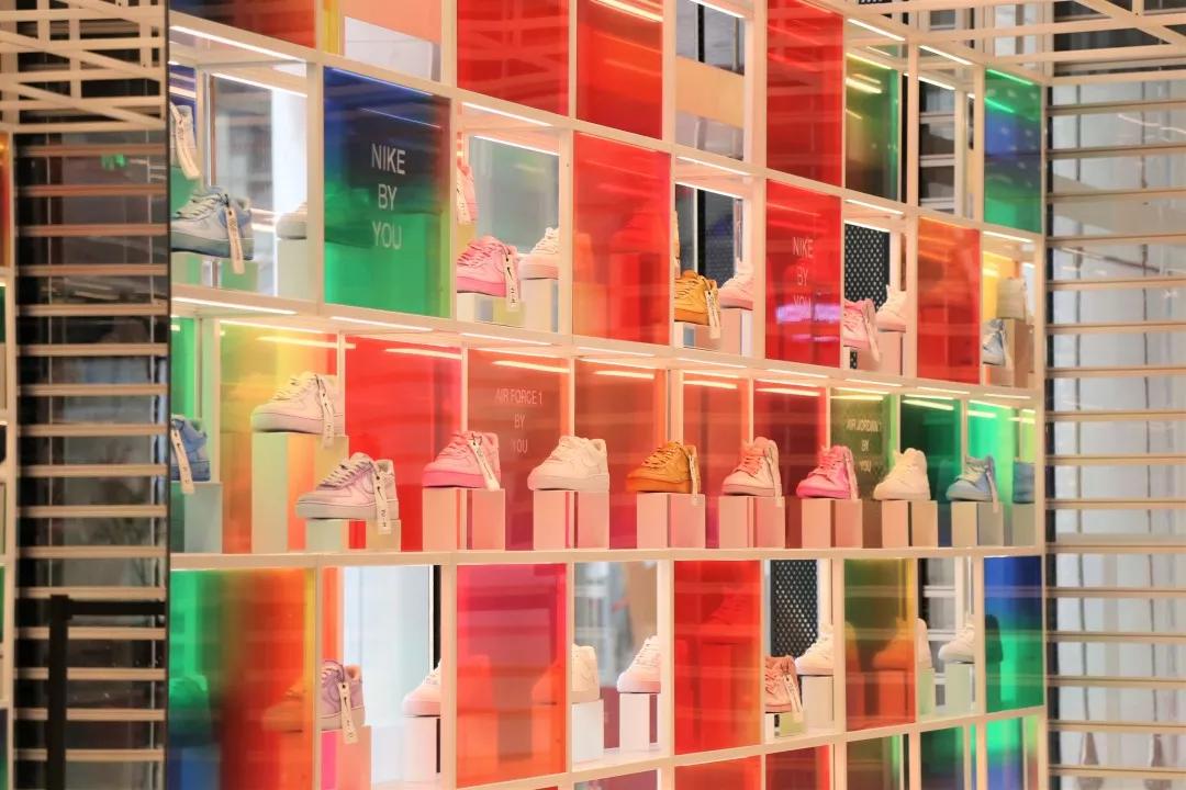 全球首家！耐克开了个新零售体验店！帅到炸