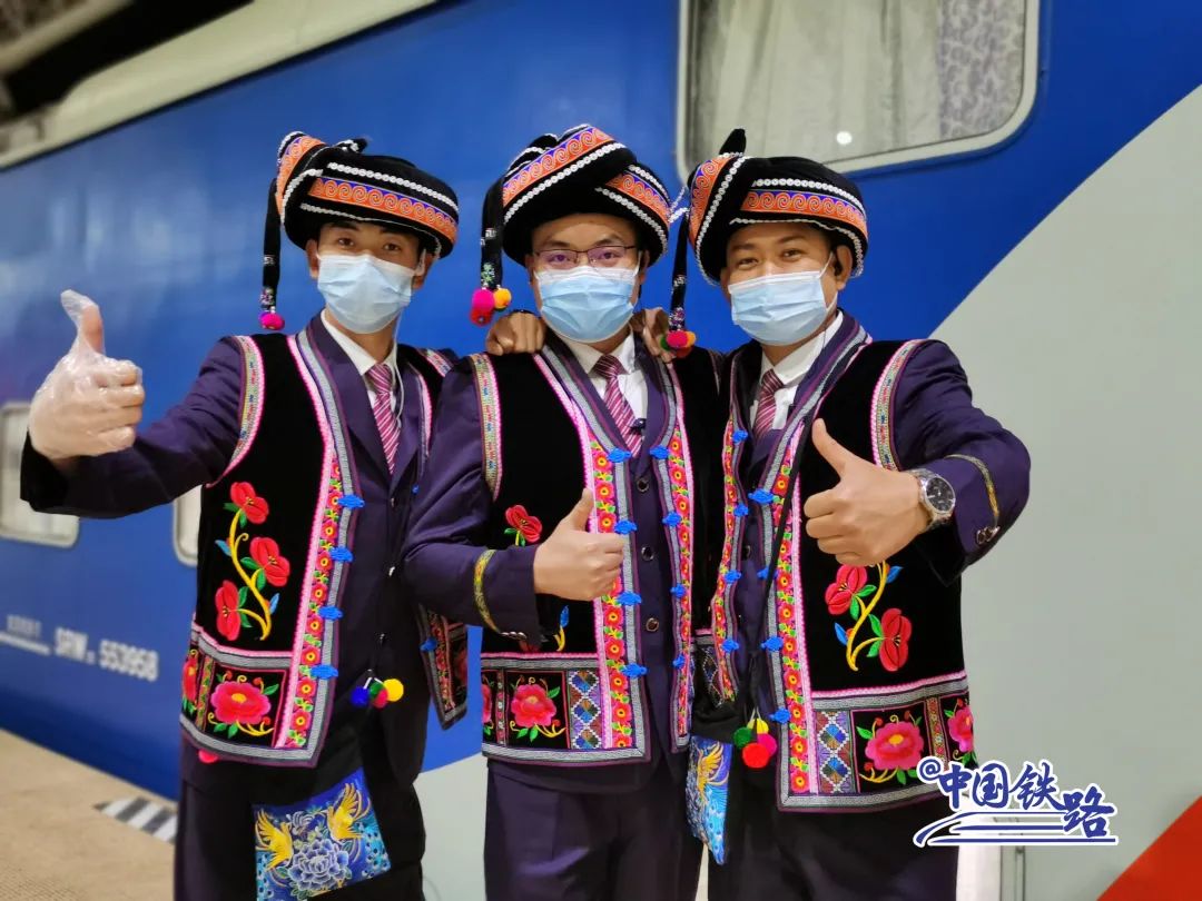 双层火车卧铺大床房西藏,双层火车卧铺大床房过夜