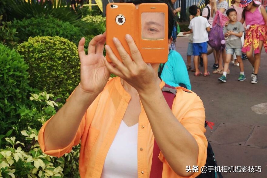 他被称为香港街拍之王：每一张照片都难以复制，诀窍在哪？