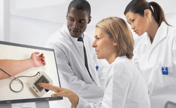 美国治病真的免费吗,美国看病是否全民免费