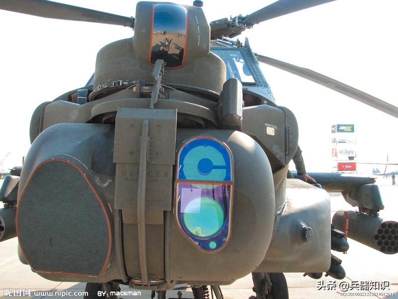 美国AH-64“阿帕奇”武装直升机