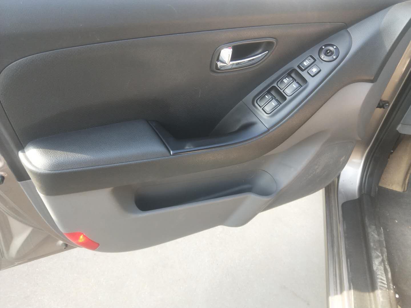 8年2万公里二手车,二手08款自动悦动1.8多少钱