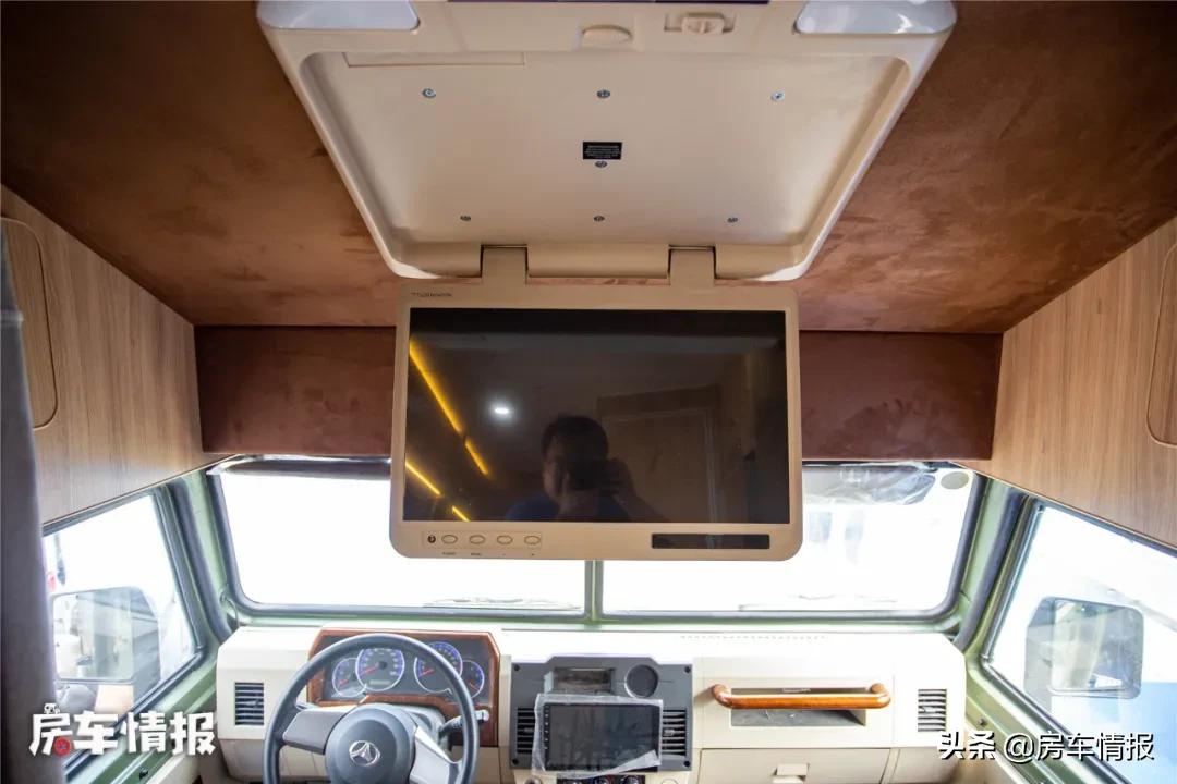 售价不足6万元国产房车,军车民用版房车