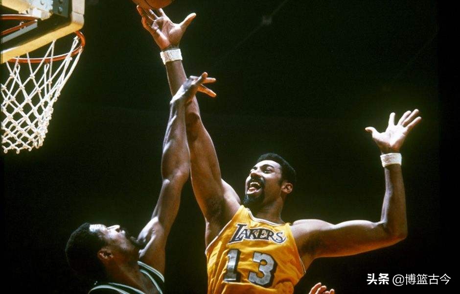 年轻中锋奥尼尔霍华德,中锋奥尼尔姚明霍华德