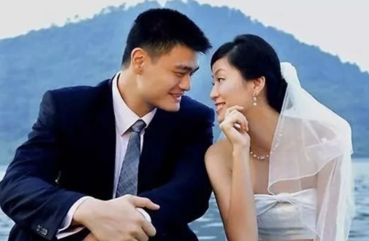 姚明老婆叶莉现状如何,姚明妻子叶莉现状