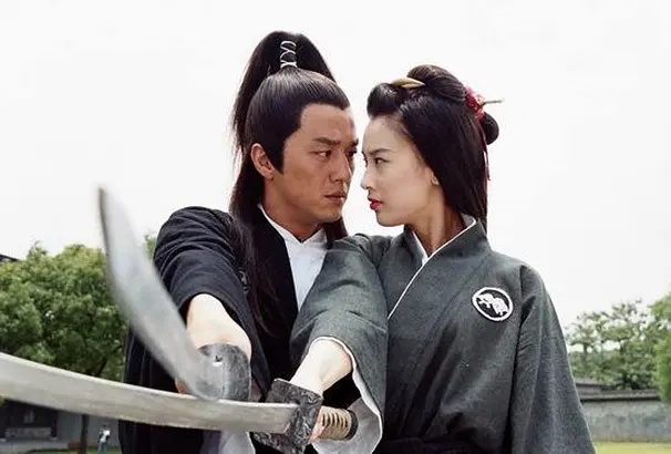 十五年过去，重温《天下第一》，发现这部剧的核心根本不是武学