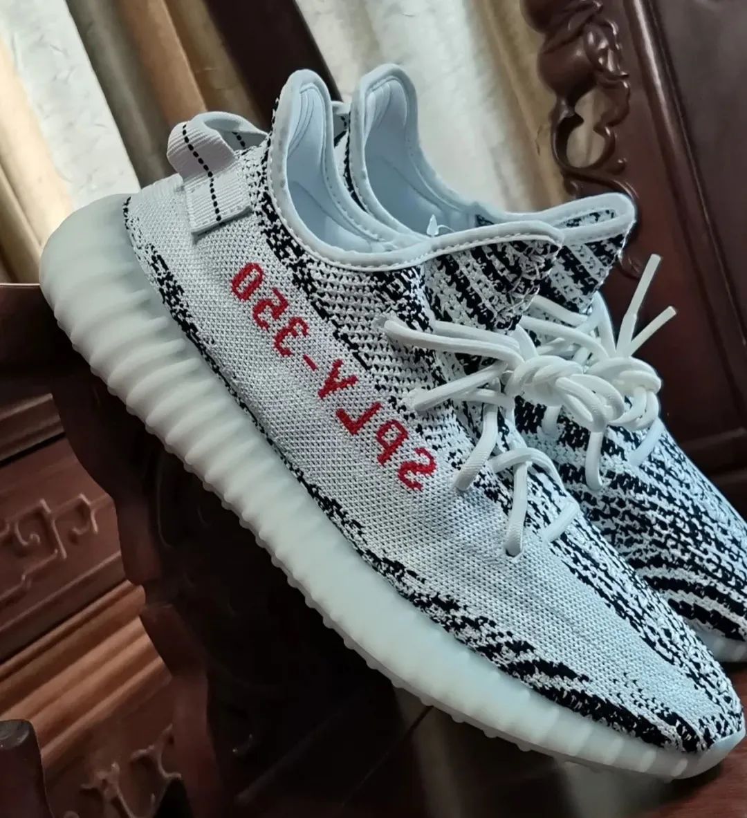 今日份开箱好物,yeezyboost