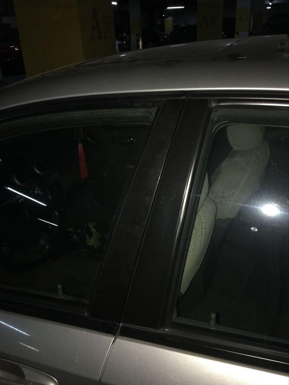 别克凯越后门玻璃更换教程,凯越的车门板怎么拆卸图解