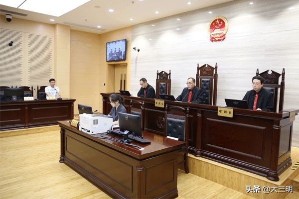 先进评选网络“*票刷**”违法吗？案例来了！