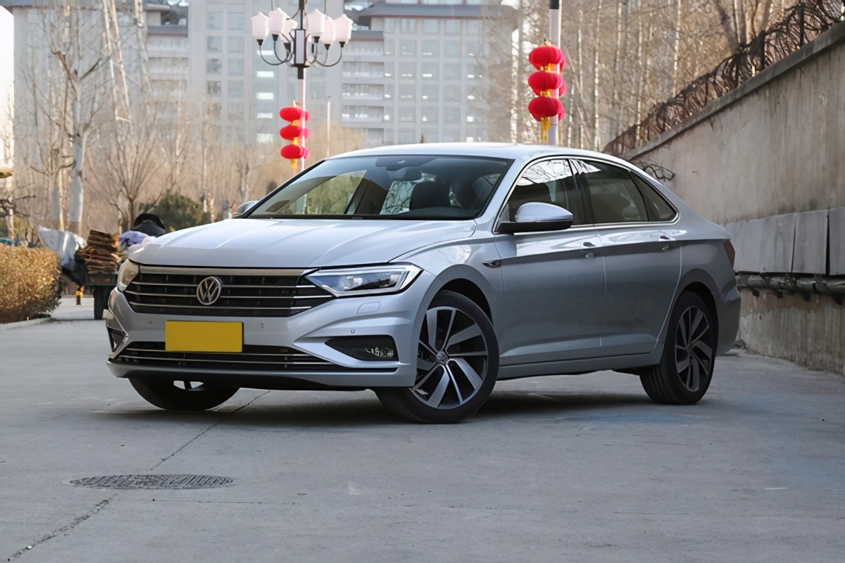 行驶十万公里的车车况良好,大众速腾用车真实感受