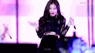 沈梦辰和吴昕撞衫,沈梦辰穿搭最新香奈儿