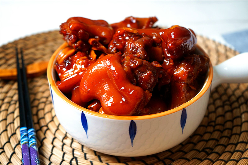 猪蹄炖了三个小时,猪蹄如何炖得又软又烂