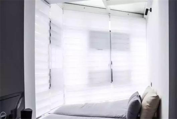 老婆把飘窗改成八个抽屉,飘窗千万不要随意改造