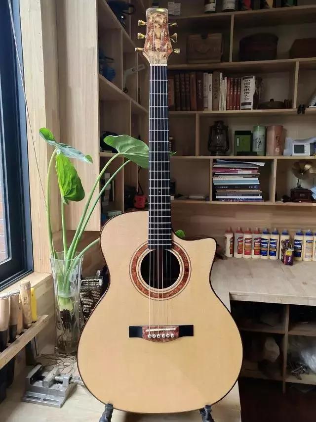 吉他受潮会怎么样,吉他受潮了怎么解决