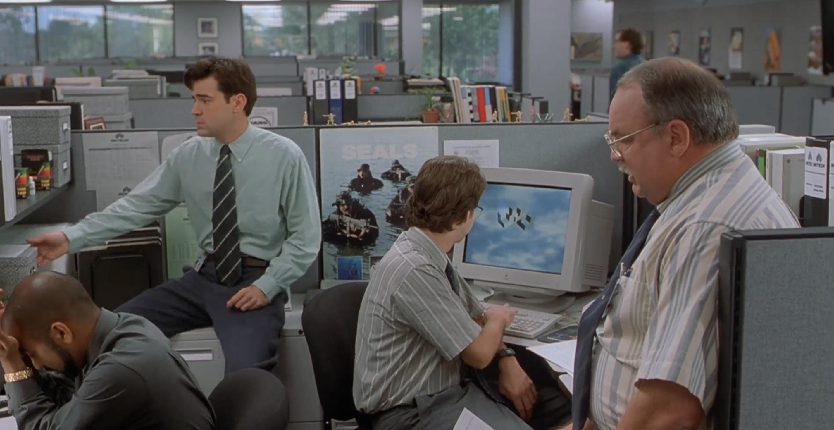 评《上班一条虫》：20年前对职场的讽刺艺术，如今依旧深感共鸣