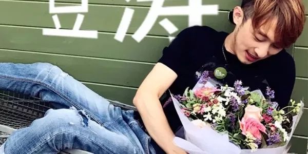 花店行业千亿级细分赛道,花艺行业的上下游产业有哪些