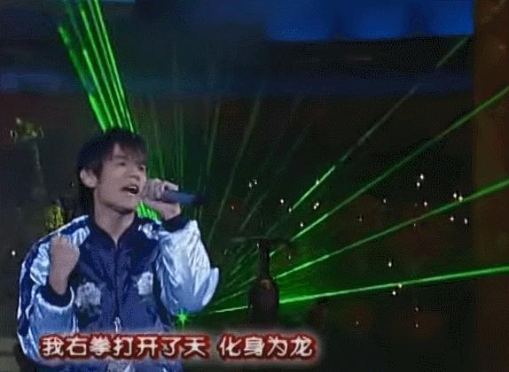 周杰伦最美的不是下雨天,周杰伦歌词最美的不是下雨天