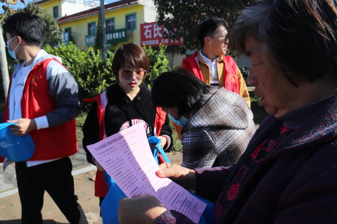 共建单位进社区携手共创文明城,创城共享文明城