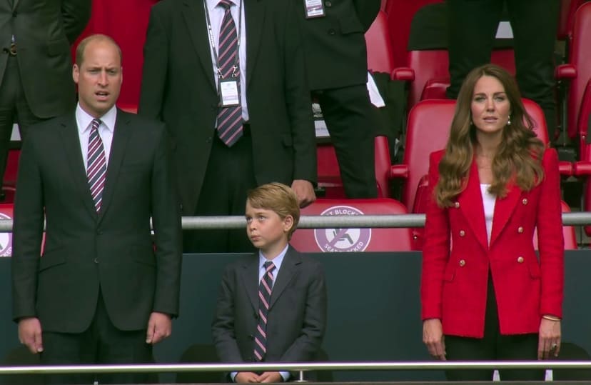 凯特带娃,凯特带娃出街