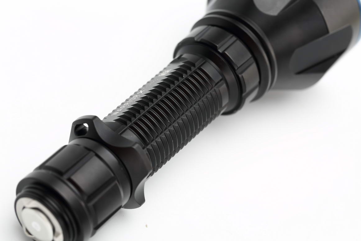 千米金箍棒OLIGHTWARRIOR武士XTurbo评测超级远射桶评测