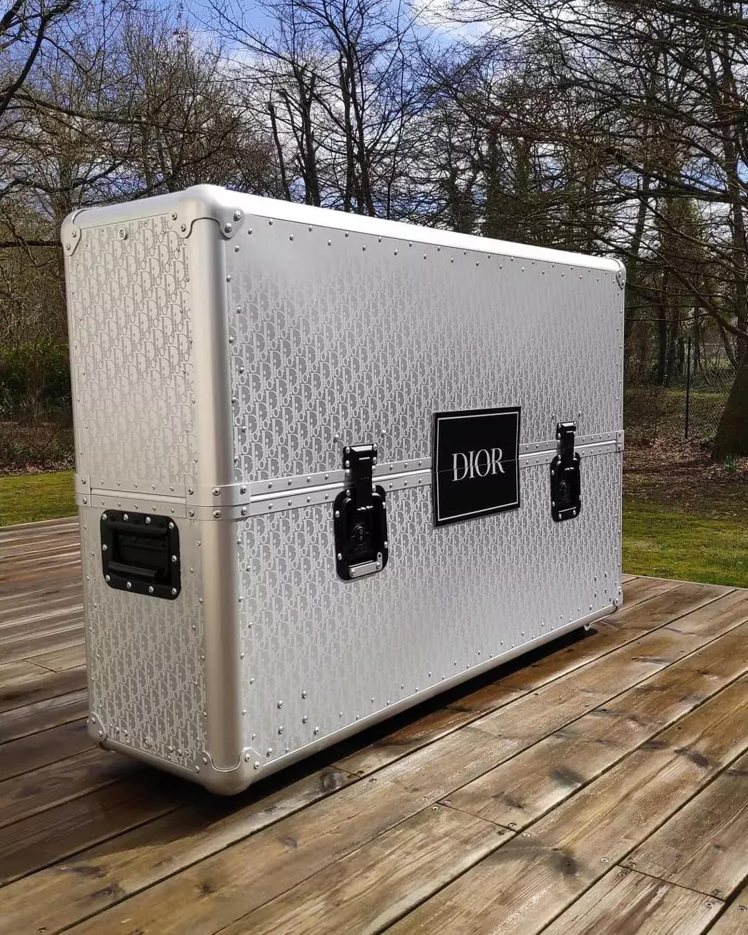 1万块的CHANEL篮球,2万块的LV排球,原来买包才是最便宜的开销