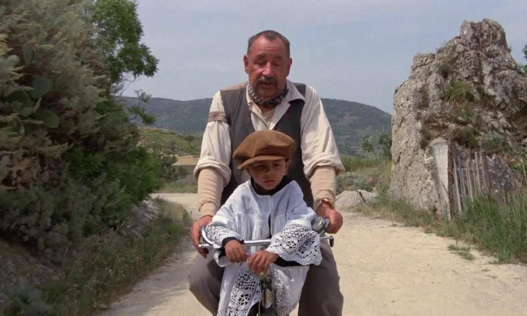 天堂电影院片尾经典吻戏,天堂电影院吻戏解读