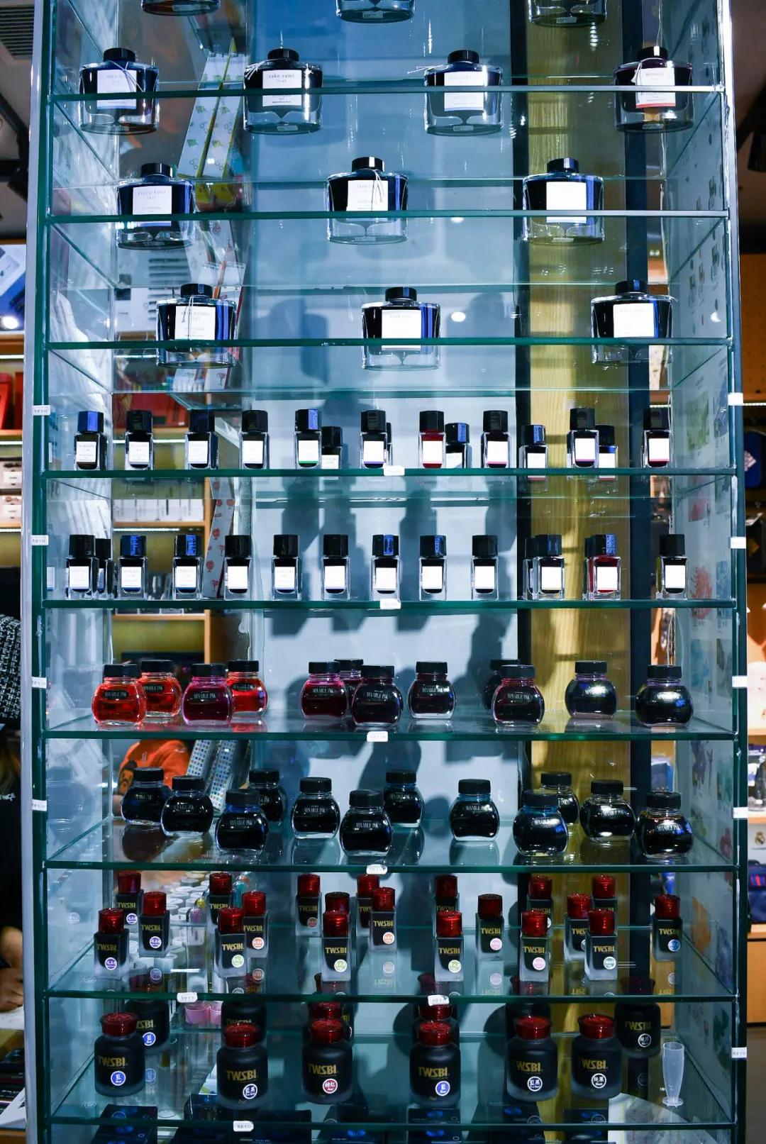 逛遍乌鲁木齐,逛遍全球便宜文具店