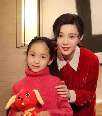 范冰冰交税8个亿之后还能演戏吗,范冰冰补交税款后还有多少钱