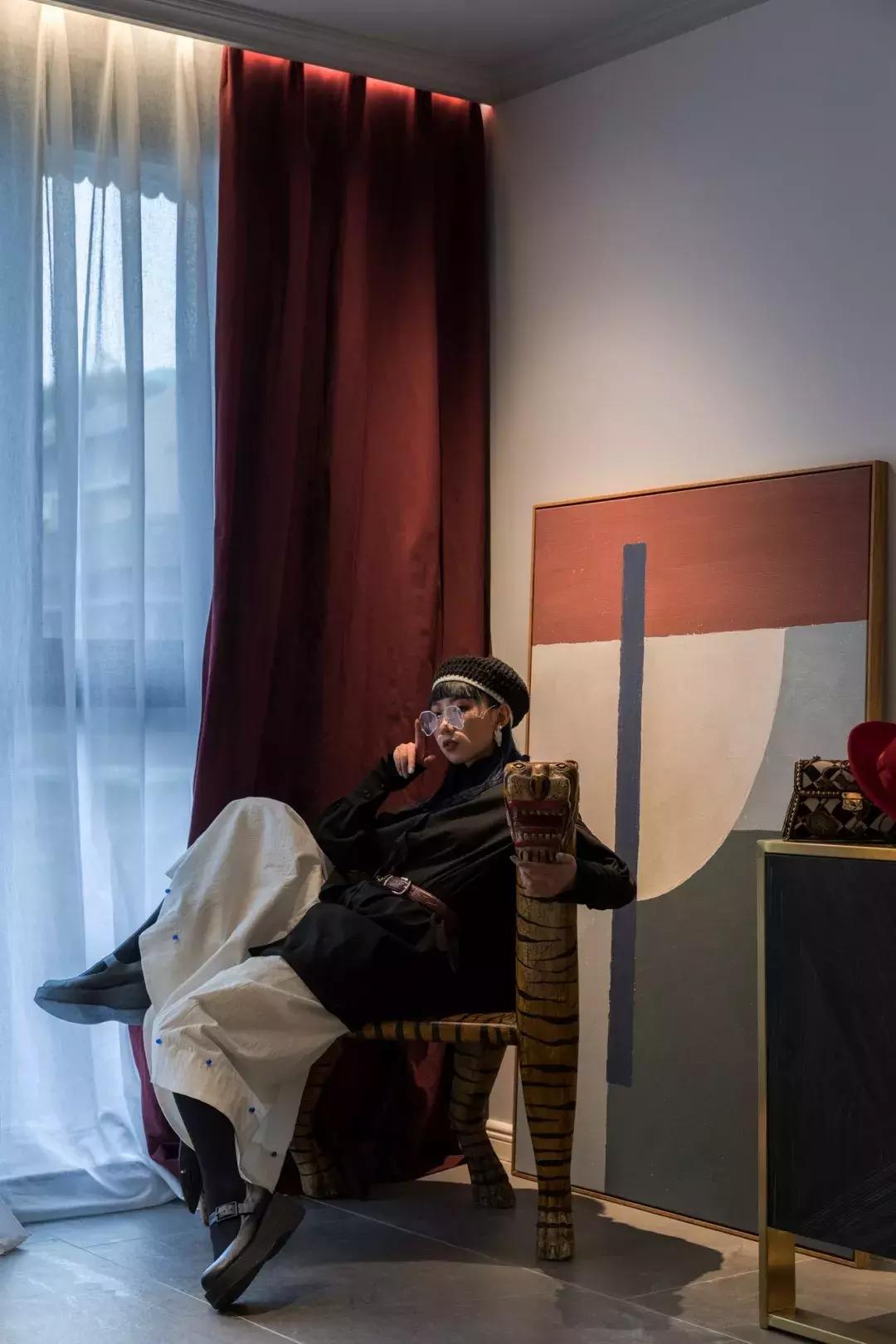 服装设计师的180㎡低调奢华家,超美衣帽间顶一个小户型