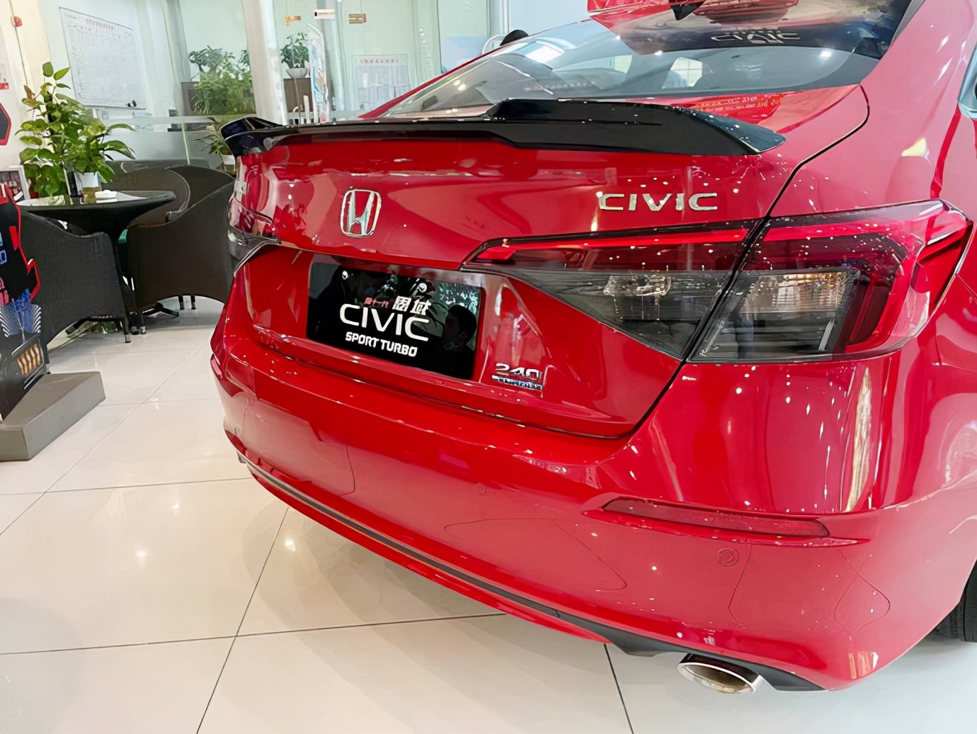 东风本田思域1.5t劲动版落地价2019,本田思域两厢加价