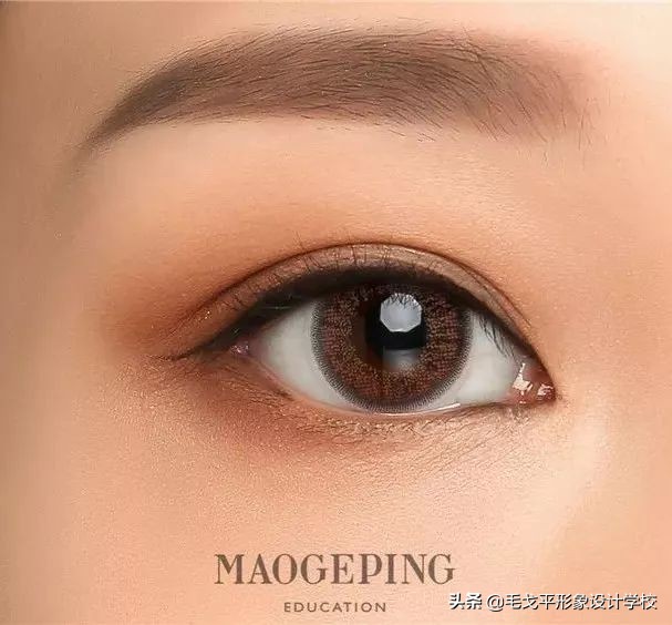 眼妆小技巧让你画出适合你的眼妆,眼妆教程手把手教你画眼妆