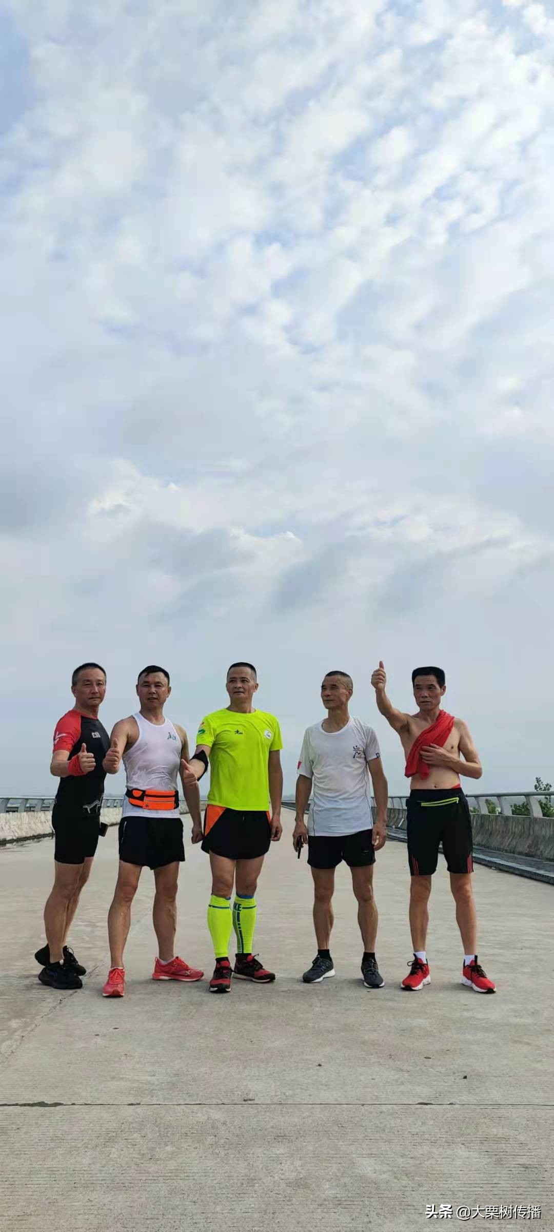 魅力狐臭:巴陵跑团第一狐,一个喜欢边跑步边给女弟子教学的怪人