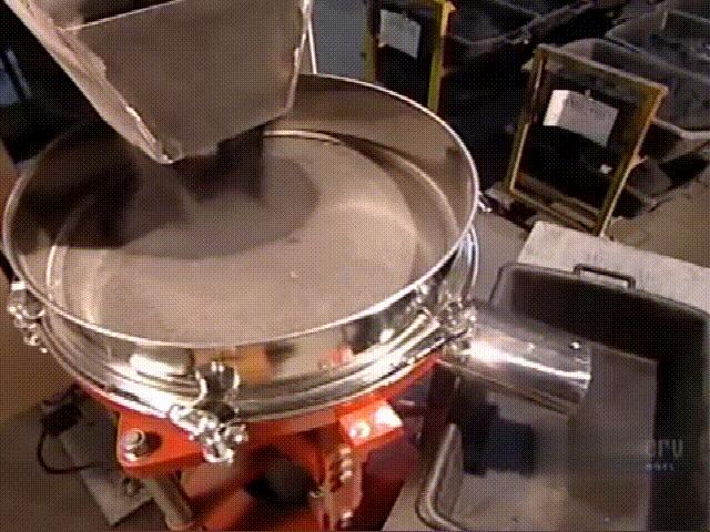 角磨机切割片烂了怎么取掉,角磨机切割片爆裂飞出