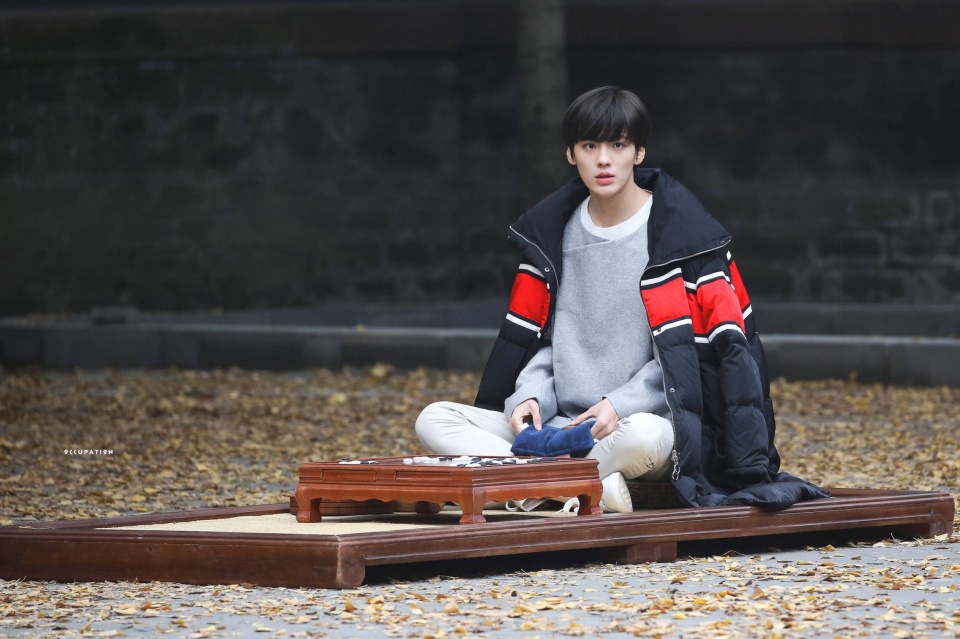 王一博钢铁直男行为,娱乐圈有多少爱豆喜欢王一博