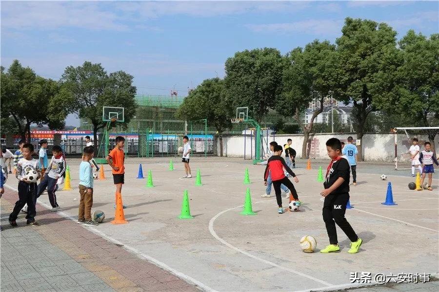 新城小学足球比赛霍山,霍山县青少年校园足球联赛开赛