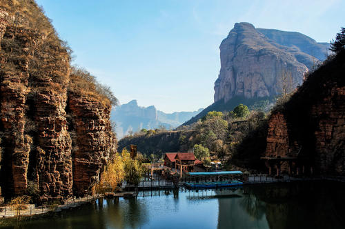 人间仙境七步沟,七步沟风景区石马崖