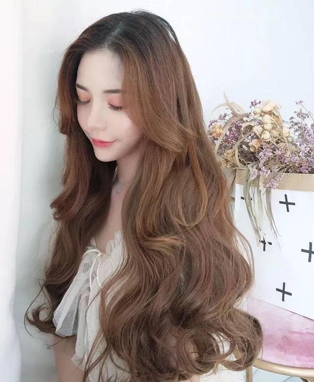 整头烫大波浪卷发发型,大波浪卷发层次怎么修剪